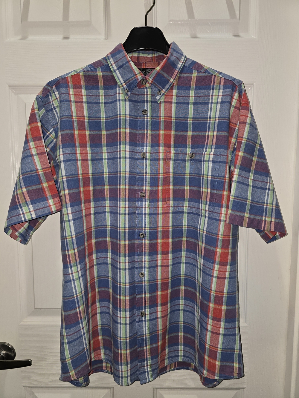 Men's Short-Sleeve Plaid Button-Down Shirt - Blue & Red